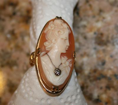 14k cameo ring