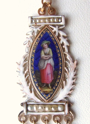 French-Antique-Pendant-2