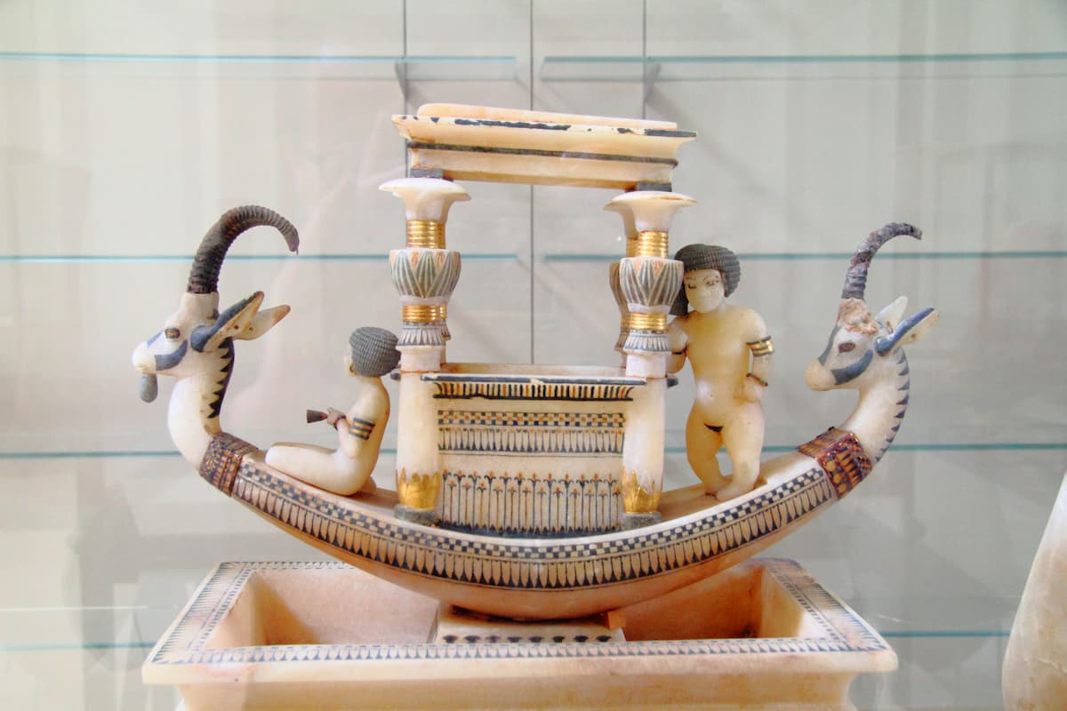 Tutankhamun Barque Vessel