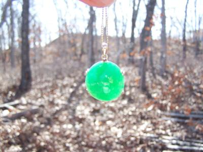 Antique Jade Pendant / daylight view