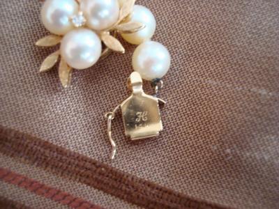 Pearl Clasp