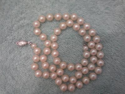 pearl necklace 22 inches 58 pearls