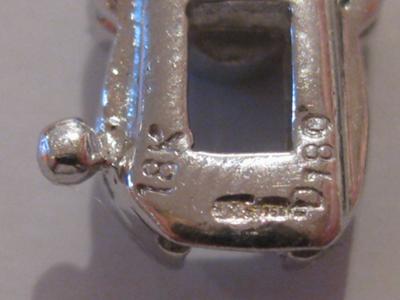 Photo of clasp