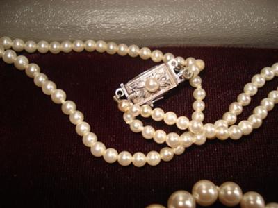 Vogue Pearls