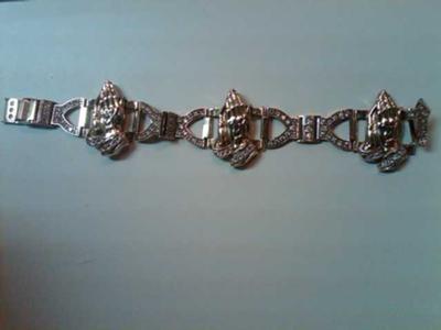 Full view of bracelet