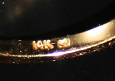 14K HEART SHAPE INSIDE A BOX